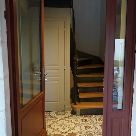 La Des Chouettes Bed & Breakfast 3*